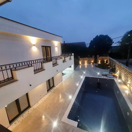 New! Luxury Stone Sokol With Large Pool In Gornje Rastane Gorica (Zadar)