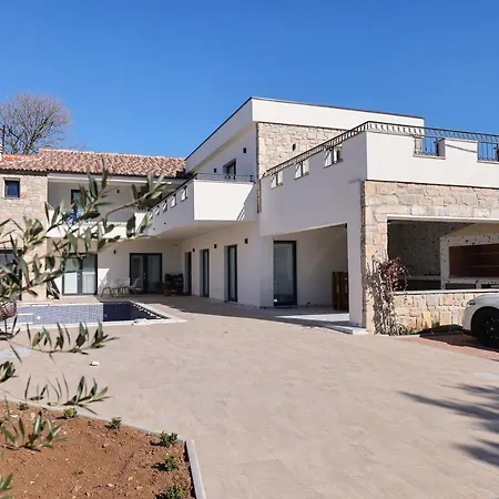 New! Luxury Stone Sokol With Large Pool In Gornje Rastane Gorica (Zadar)