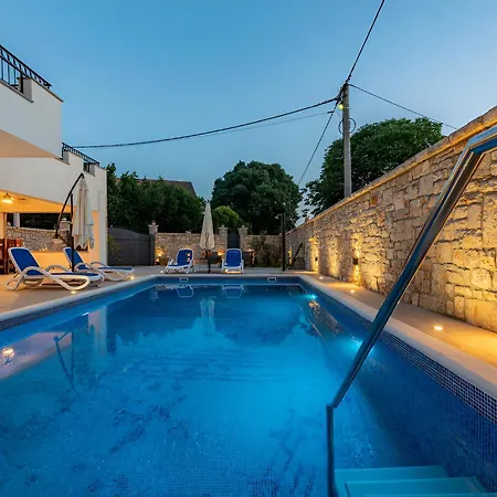 New! Luxury Stone Sokol With Large Pool In Gornje Rastane 빌라 Gorica (Zadar)