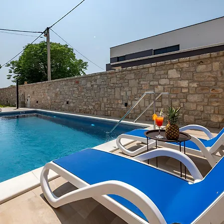 New! Luxury Stone Sokol With Large Pool In Gornje Rastane Villa Gorica (Zadar)