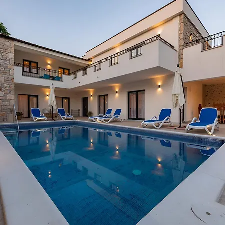 New! Luxury Stone Sokol With Large Pool In Gornje Rastane Villa *