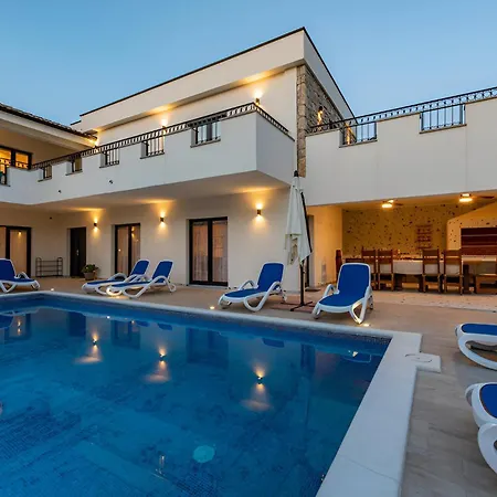 New! Luxury Stone Sokol With Large Pool In Gornje Rastane Villa *