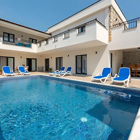 빌라 New! Luxury Stone Sokol With Large Pool In Gornje Rastane