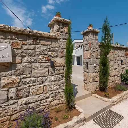 New! Luxury Stone Sokol With Large Pool In Gornje Rastane Villa Gorica (Zadar)