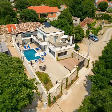 New! Luxury Stone Sokol With Large Pool In Gornje Rastane * Gorica (Zadar)